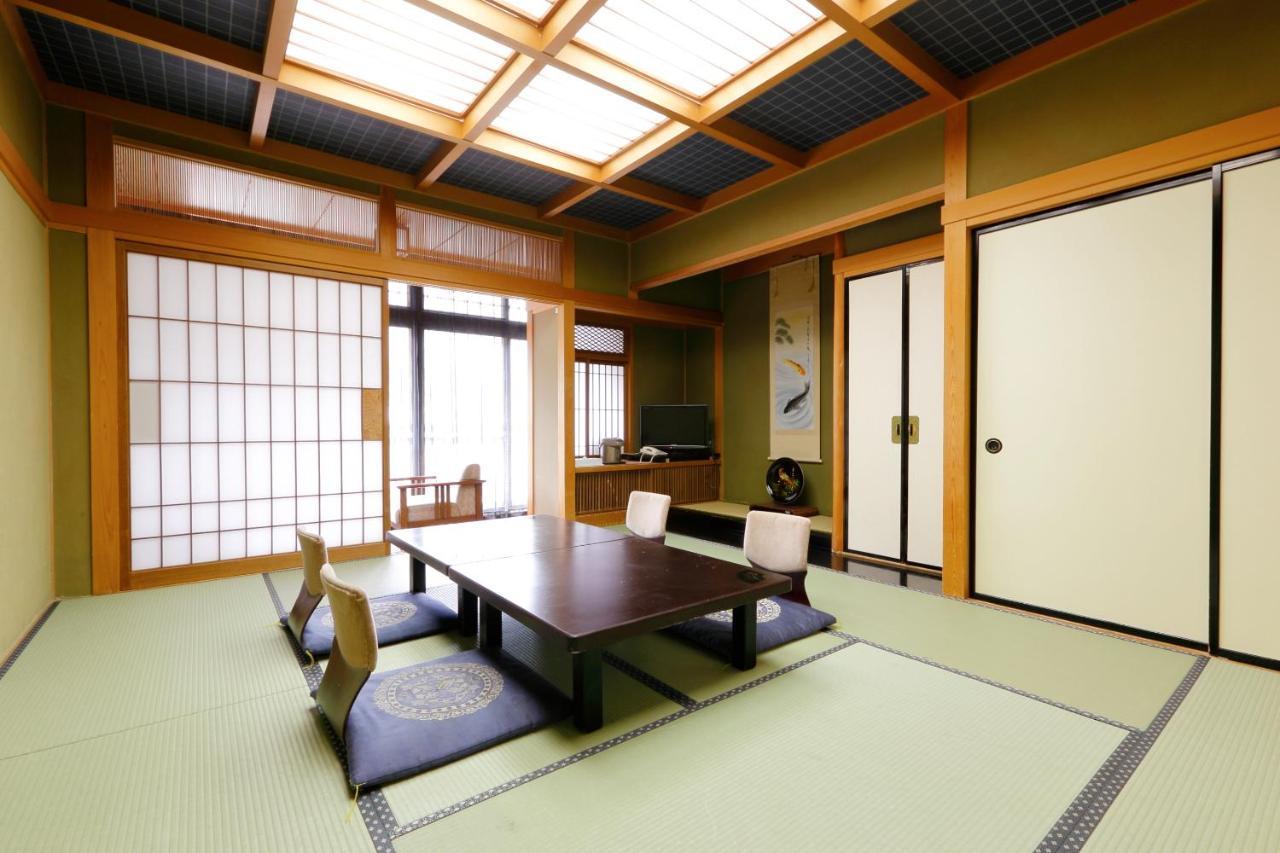 Okada Ryokan Warakutei Takayama  Zewnętrze zdjęcie