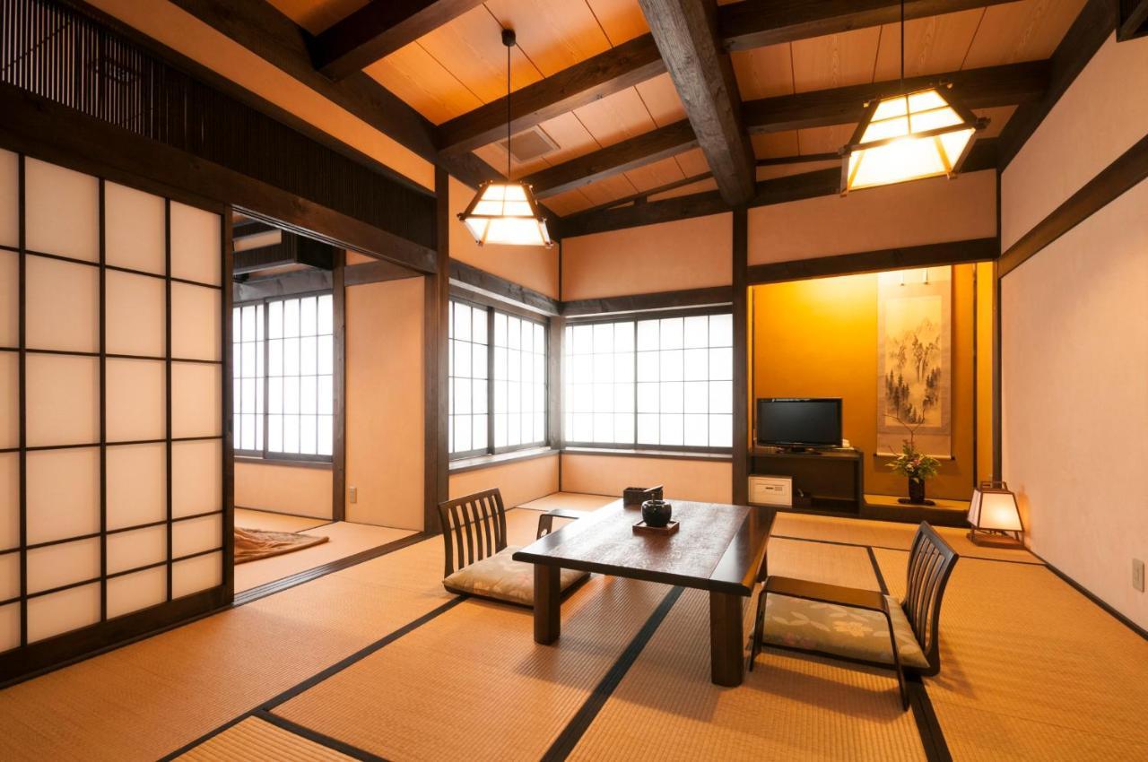 Okada Ryokan Warakutei Takayama  Zewnętrze zdjęcie