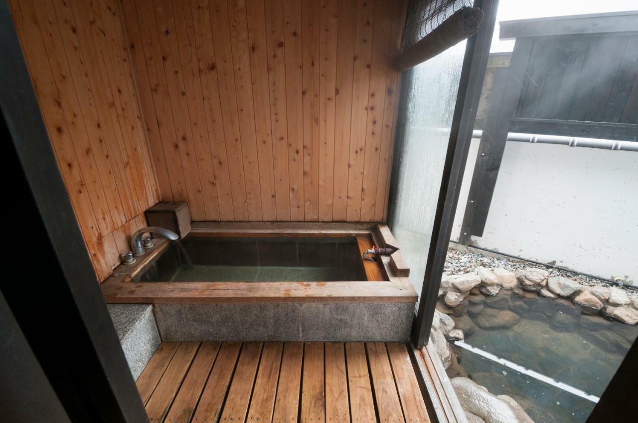 Okada Ryokan Warakutei Takayama  Zewnętrze zdjęcie